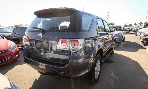 Buy Import Toyota Fortuner Other Car in Import - Dubai in Bumthang Buy Import Toyota Fortuner Other Car in Import - Dubai in Bumthang