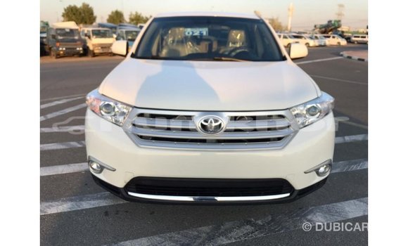Buy Import Toyota Highlander White Car in Import - Dubai in Bumthang Buy Import Toyota Highlander White Car in Import - Dubai in Bumthang