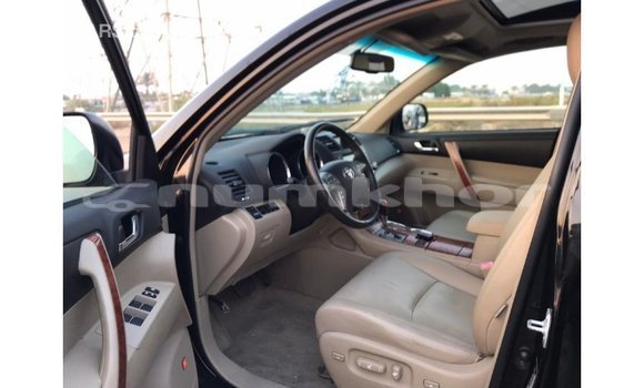 Buy Import Toyota Highlander Black Car in Import - Dubai in Bumthang Buy Import Toyota Highlander Black Car in Import - Dubai in Bumthang