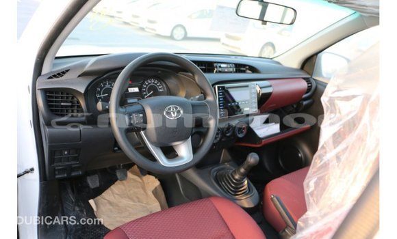 Buy Import Toyota Hilux White Car in Import - Dubai in Bumthang Buy Import Toyota Hilux White Car in Import - Dubai in Bumthang