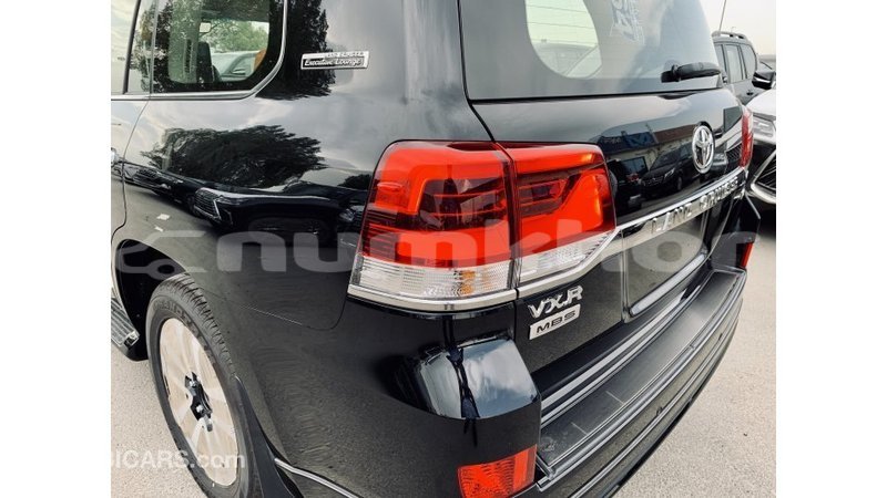 Big with watermark toyota land cruiser bumthang import dubai 2052