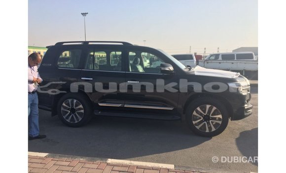 Buy Import Toyota Land Cruiser Black Car in Import - Dubai in Bumthang Buy Import Toyota Land Cruiser Black Car in Import - Dubai in Bumthang