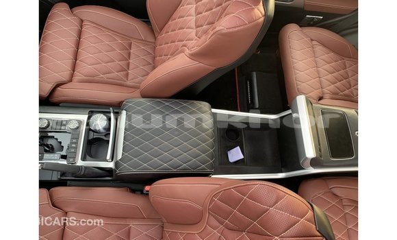 Buy Import Toyota Land Cruiser Black Car in Import - Dubai in Bumthang Buy Import Toyota Land Cruiser Black Car in Import - Dubai in Bumthang