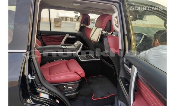 Buy Import Toyota Land Cruiser Black Car in Import - Dubai in Bumthang Buy Import Toyota Land Cruiser Black Car in Import - Dubai in Bumthang