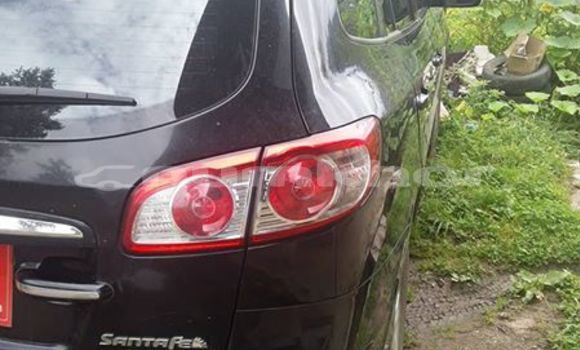 Buy Used Hyundai Santa Fe Black Car in Thimphu in Timphu Buy Used Hyundai Santa Fe Black Car in Thimphu in Timphu