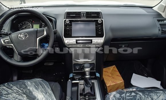 Buy Import Toyota Land Cruiser Black Car in Import - Dubai in Bumthang Buy Import Toyota Land Cruiser Black Car in Import - Dubai in Bumthang