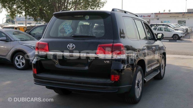 Big with watermark toyota land cruiser bumthang import dubai 2073