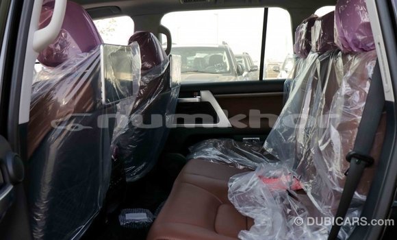 Buy Import Toyota Land Cruiser Black Car in Import - Dubai in Bumthang Buy Import Toyota Land Cruiser Black Car in Import - Dubai in Bumthang