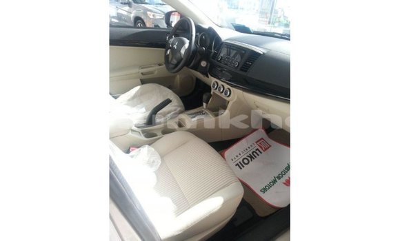 Buy Import Mitsubishi L200 Other Car in Import - Dubai in Bumthang Buy Import Mitsubishi L200 Other Car in Import - Dubai in Bumthang
