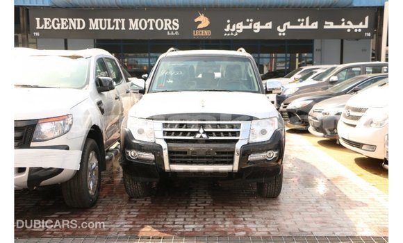 Buy Import Mitsubishi Pajero Black Car in Import - Dubai in Bumthang Buy Import Mitsubishi Pajero Black Car in Import - Dubai in Bumthang