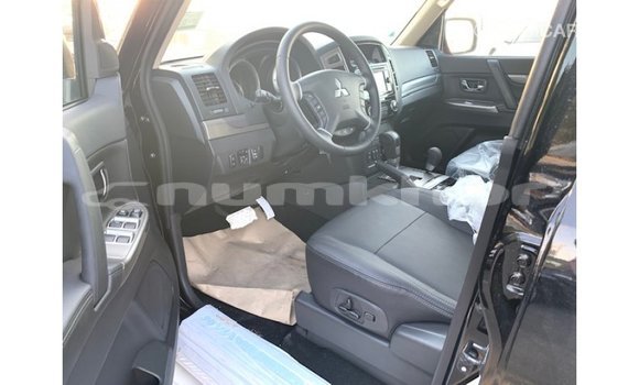 Buy Import Mitsubishi Pajero Black Car in Import - Dubai in Bumthang Buy Import Mitsubishi Pajero Black Car in Import - Dubai in Bumthang