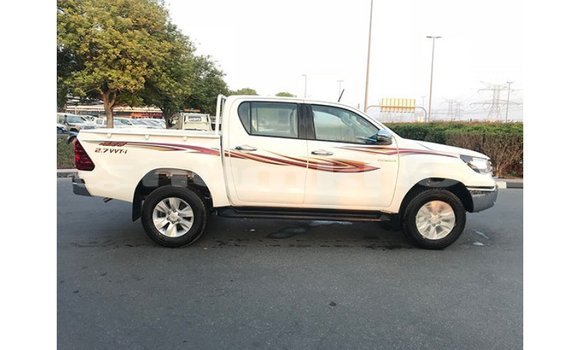 Buy Import Toyota Hilux White Car in Import - Dubai in Bumthang Buy Import Toyota Hilux White Car in Import - Dubai in Bumthang