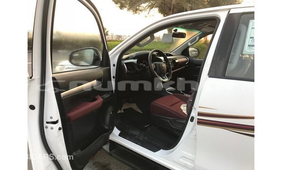 Buy Import Toyota Hilux White Car in Import - Dubai in Bumthang Buy Import Toyota Hilux White Car in Import - Dubai in Bumthang