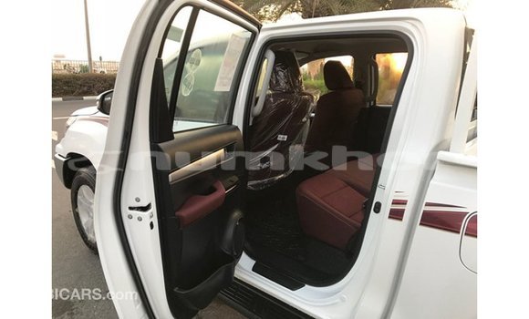 Buy Import Toyota Hilux White Car in Import - Dubai in Bumthang Buy Import Toyota Hilux White Car in Import - Dubai in Bumthang