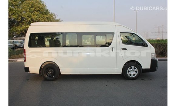 Buy Import Toyota Hiace White Car in Import - Dubai in Bumthang Buy Import Toyota Hiace White Car in Import - Dubai in Bumthang