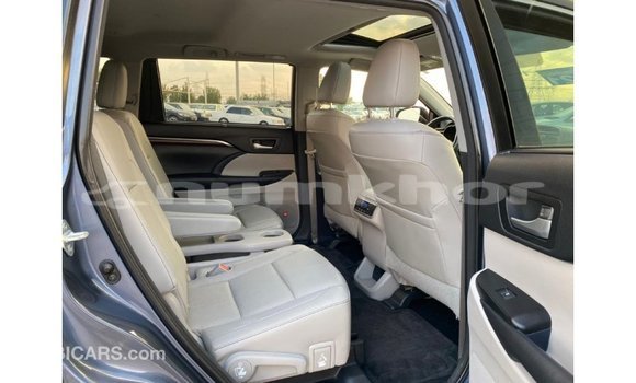 Buy Import Toyota Highlander Blue Car in Import - Dubai in Bumthang Buy Import Toyota Highlander Blue Car in Import - Dubai in Bumthang