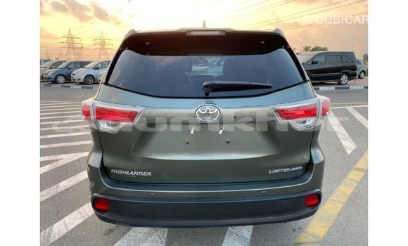 Buy Import Toyota Highlander Green Car in Import - Dubai in Bumthang Buy Import Toyota Highlander Green Car in Import - Dubai in Bumthang