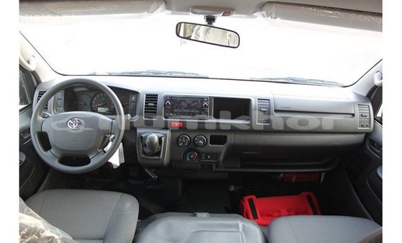 Buy Import Toyota Hiace White Car in Import - Dubai in Bumthang Buy Import Toyota Hiace White Car in Import - Dubai in Bumthang