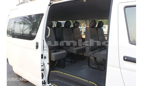 Buy Import Toyota Hiace White Car in Import - Dubai in Bumthang Buy Import Toyota Hiace White Car in Import - Dubai in Bumthang