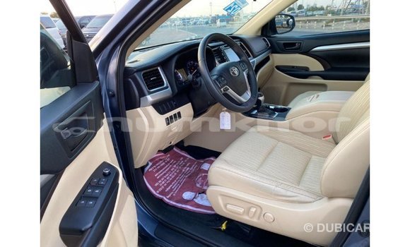 Buy Import Toyota Highlander Blue Car in Import - Dubai in Bumthang Buy Import Toyota Highlander Blue Car in Import - Dubai in Bumthang