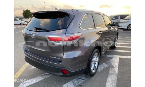 Buy Import Toyota Highlander Other Car in Import - Dubai in Bumthang Buy Import Toyota Highlander Other Car in Import - Dubai in Bumthang