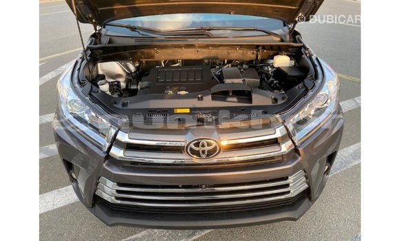 Buy Import Toyota Highlander Other Car in Import - Dubai in Bumthang Buy Import Toyota Highlander Other Car in Import - Dubai in Bumthang
