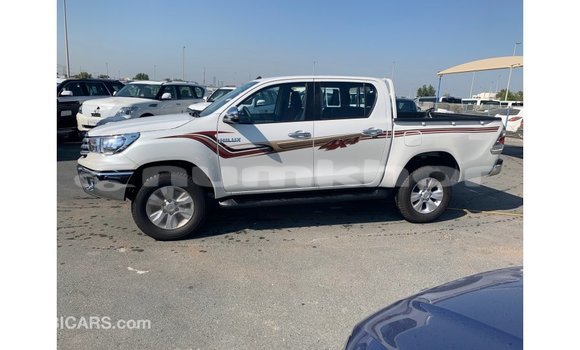 Buy Import Toyota Hilux White Car in Import - Dubai in Bumthang Buy Import Toyota Hilux White Car in Import - Dubai in Bumthang