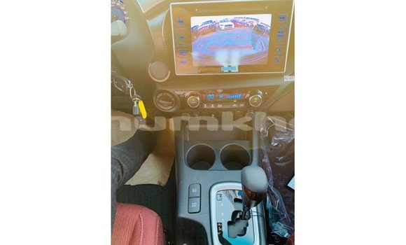 Buy Import Toyota Hilux White Car in Import - Dubai in Bumthang Buy Import Toyota Hilux White Car in Import - Dubai in Bumthang