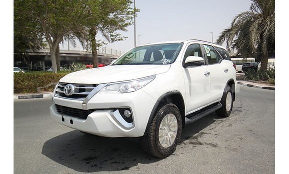 Buy Import Toyota Fortuner White Car in Import - Dubai in Bumthang Buy Import Toyota Fortuner White Car in Import - Dubai in Bumthang