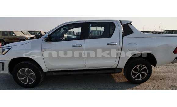 Buy Import Toyota Hilux White Car in Import - Dubai in Bumthang Buy Import Toyota Hilux White Car in Import - Dubai in Bumthang