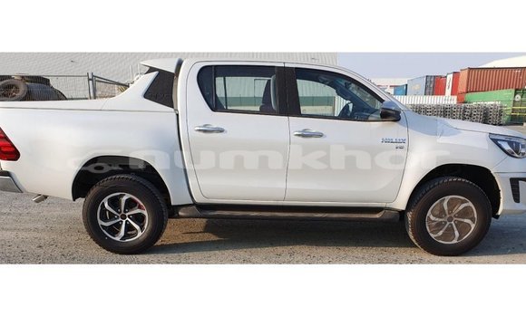 Buy Import Toyota Hilux White Car in Import - Dubai in Bumthang Buy Import Toyota Hilux White Car in Import - Dubai in Bumthang