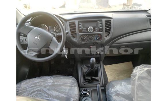 Buy Import Mitsubishi L200 Other Car in Import - Dubai in Bumthang Buy Import Mitsubishi L200 Other Car in Import - Dubai in Bumthang