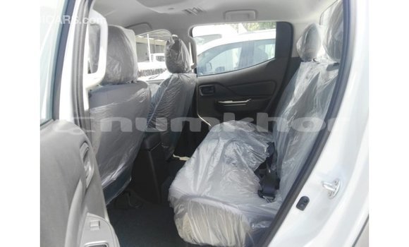 Buy Import Mitsubishi L200 Other Car in Import - Dubai in Bumthang Buy Import Mitsubishi L200 Other Car in Import - Dubai in Bumthang
