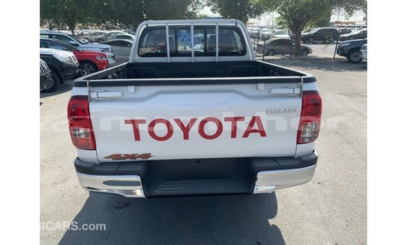 Buy Import Toyota Hilux White Car in Import - Dubai in Bumthang Buy Import Toyota Hilux White Car in Import - Dubai in Bumthang