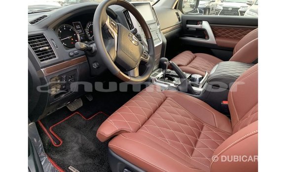 Buy Import Toyota Land Cruiser Black Car in Import - Dubai in Bumthang Buy Import Toyota Land Cruiser Black Car in Import - Dubai in Bumthang