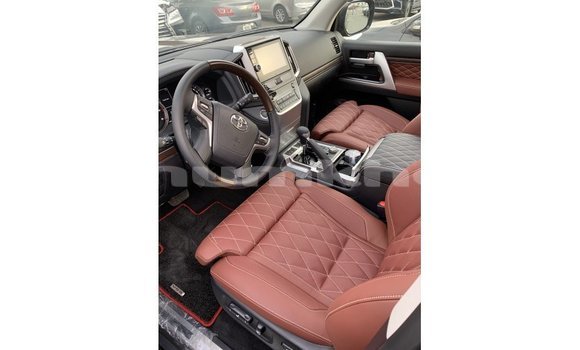 Buy Import Toyota Land Cruiser Black Car in Import - Dubai in Bumthang Buy Import Toyota Land Cruiser Black Car in Import - Dubai in Bumthang