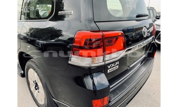Buy Import Toyota Land Cruiser Black Car in Import - Dubai in Bumthang Buy Import Toyota Land Cruiser Black Car in Import - Dubai in Bumthang