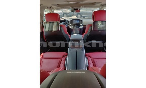 Buy Import Toyota Land Cruiser Red Car in Import - Dubai in Bumthang Buy Import Toyota Land Cruiser Red Car in Import - Dubai in Bumthang