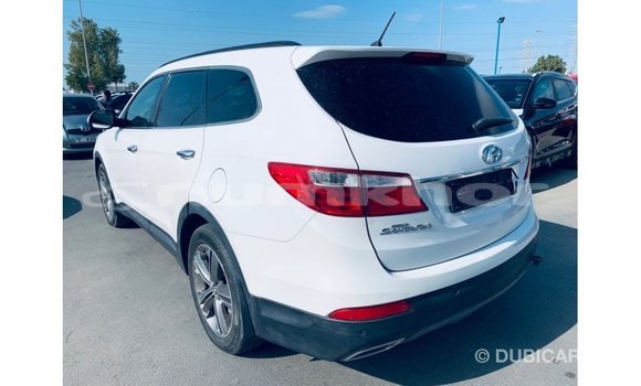 Buy Import Hyundai Santa Fe White Car in Import - Dubai in Bumthang Buy Import Hyundai Santa Fe White Car in Import - Dubai in Bumthang