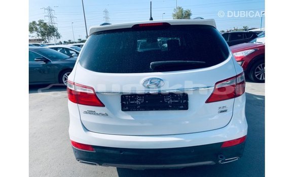 Buy Import Hyundai Santa Fe White Car in Import - Dubai in Bumthang Buy Import Hyundai Santa Fe White Car in Import - Dubai in Bumthang