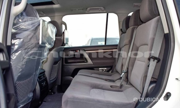 Buy Import Toyota Land Cruiser Other Car in Import - Dubai in Bumthang Buy Import Toyota Land Cruiser Other Car in Import - Dubai in Bumthang