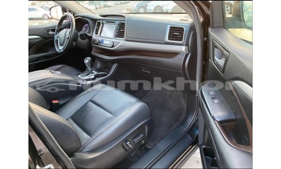 Buy Import Toyota Highlander Black Car in Import - Dubai in Bumthang Buy Import Toyota Highlander Black Car in Import - Dubai in Bumthang