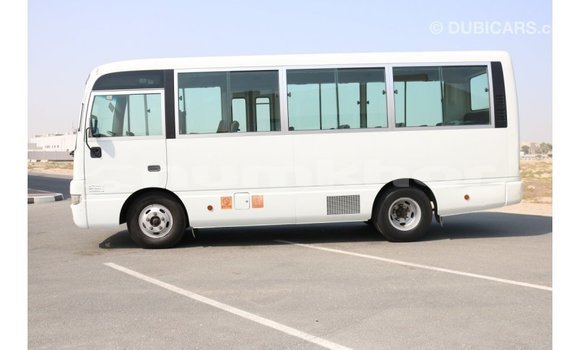 Buy Import Nissan 350Z White Car in Import - Dubai in Bumthang Buy Import Nissan 350Z White Car in Import - Dubai in Bumthang