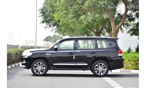 Buy Import Toyota Land Cruiser Black Car in Import - Dubai in Bumthang Buy Import Toyota Land Cruiser Black Car in Import - Dubai in Bumthang