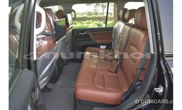 Buy Import Toyota Land Cruiser Black Car in Import - Dubai in Bumthang Buy Import Toyota Land Cruiser Black Car in Import - Dubai in Bumthang
