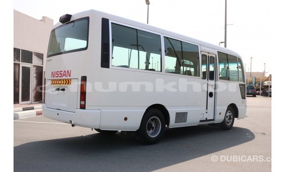 Buy Import Nissan 350Z White Car in Import - Dubai in Bumthang Buy Import Nissan 350Z White Car in Import - Dubai in Bumthang