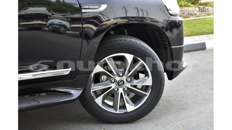 Big with watermark toyota land cruiser bumthang import dubai 2167