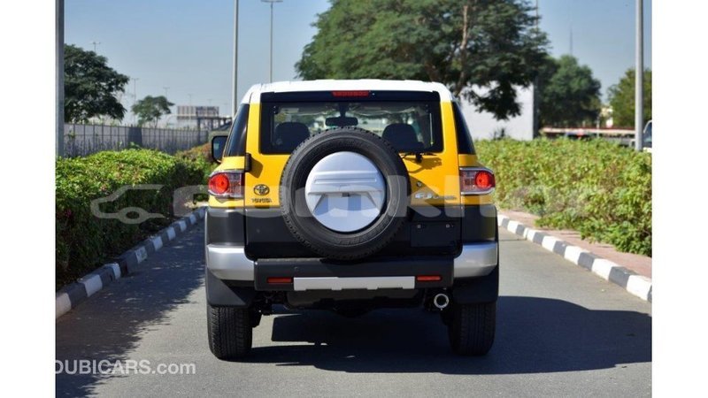 Big with watermark toyota fj cruiser bumthang import dubai 2169