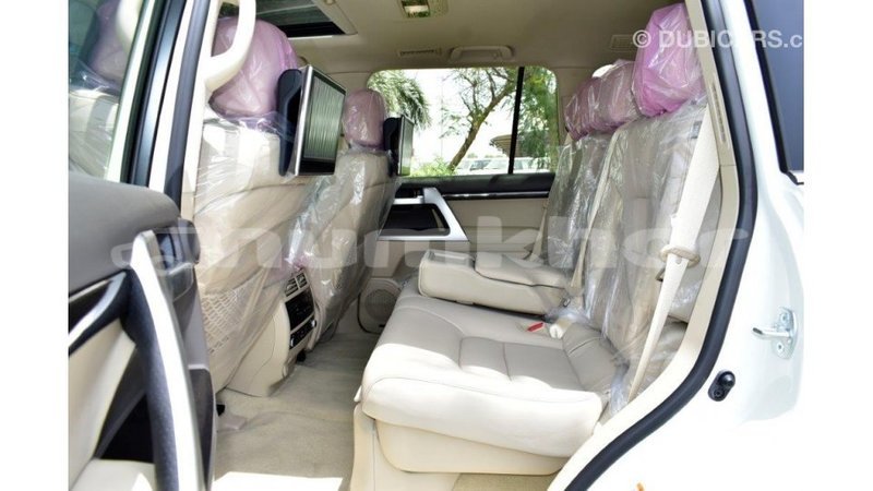 Big with watermark toyota land cruiser bumthang import dubai 2174