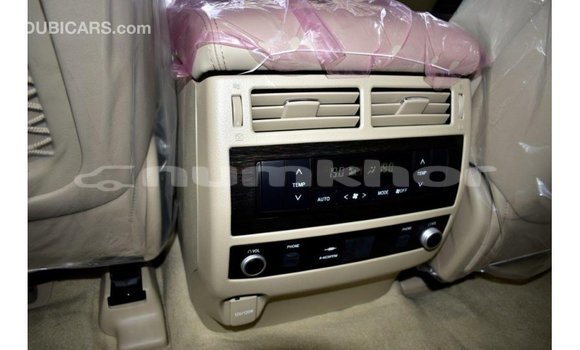 Buy Import Toyota Land Cruiser White Car in Import - Dubai in Bumthang Buy Import Toyota Land Cruiser White Car in Import - Dubai in Bumthang